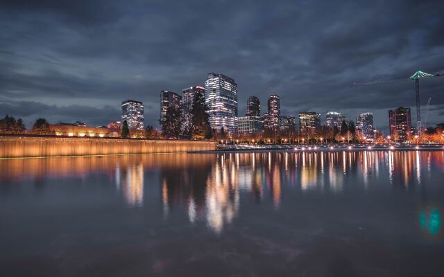W Bellevue