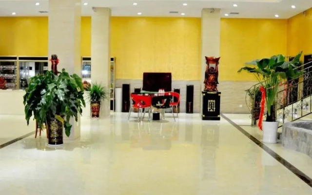 Royal Dragon Airport Hotel