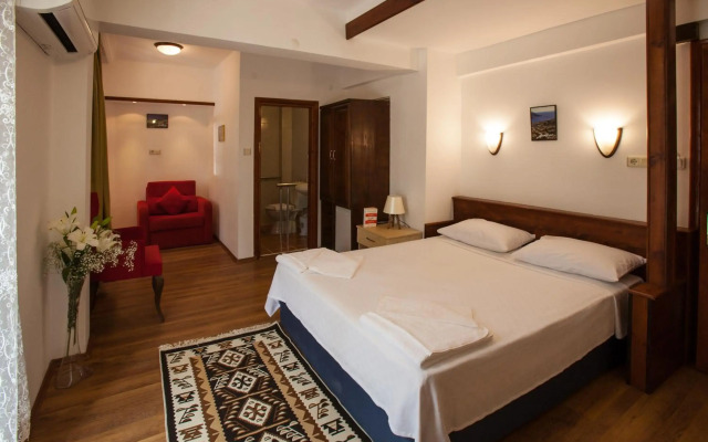 Papermoon Hotel & Apartments