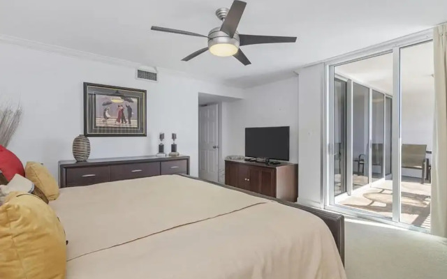 Shoreline Towers 1113