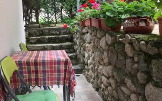 Toni's Guest House