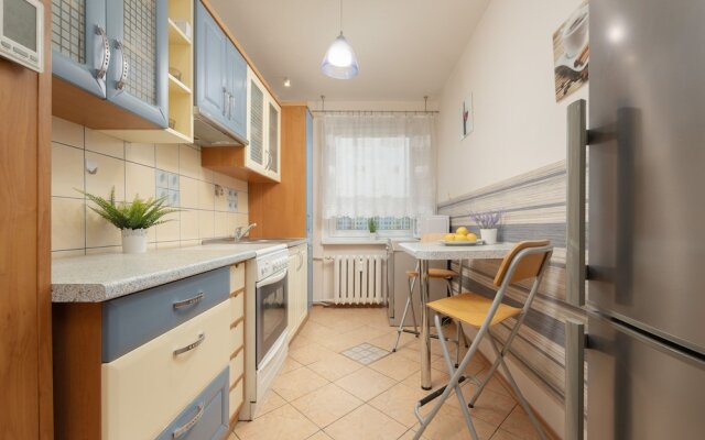 Apartment With Balcony for 2 by Renters