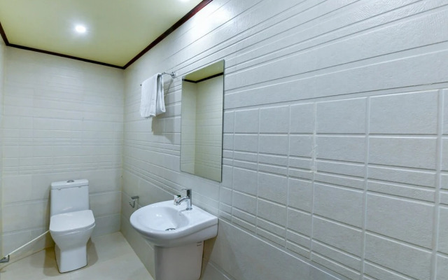 Oyo 24058 Houseboat My Trip 3bhk Luxury