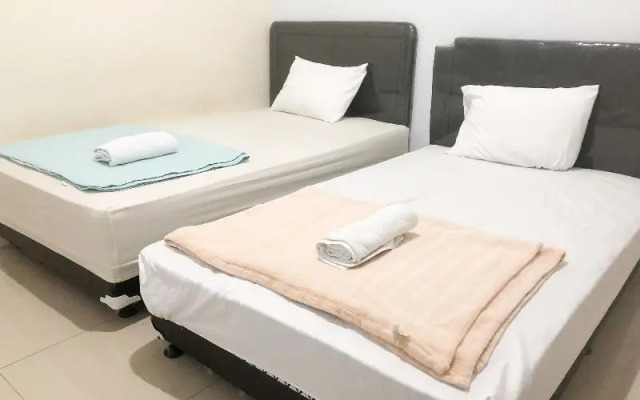 Oyo Life 2698 Kost Blessing