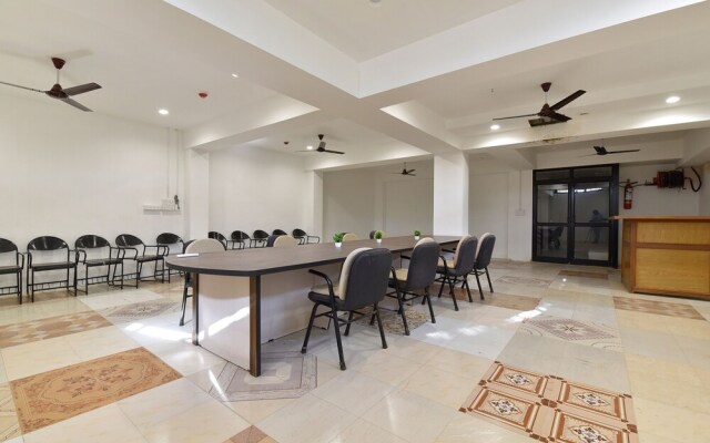 Siddharth Corporate By FabHotel