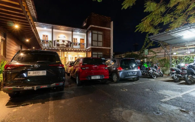 Jayagiri Guesthouse By Belgareti