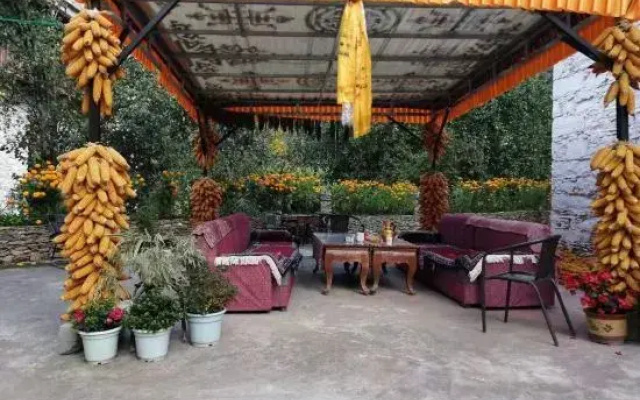 Danbalan Ancient Collector's Homestay