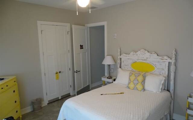 Beyond The Wall Bed and Breakfast