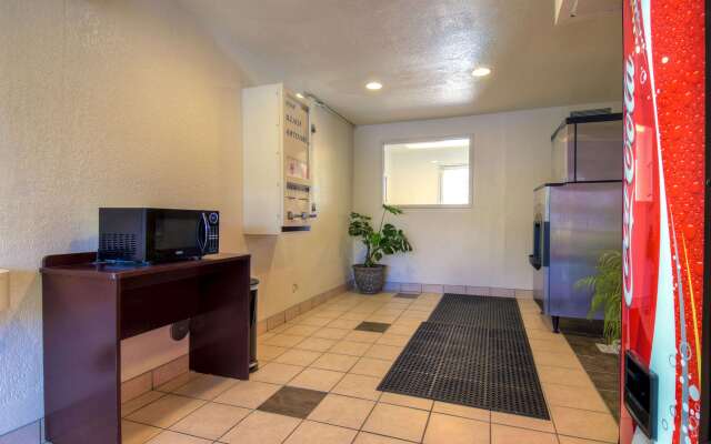 Motel 6 Riverside West - Jurupa Valley