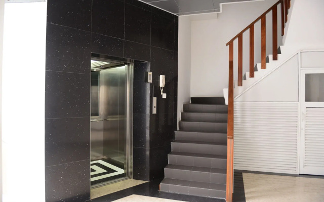 City Square Service Apartments