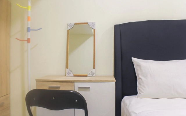 Comfort 1Br At Meikarta Apartment