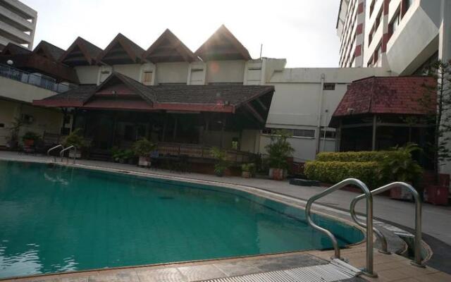 Capital O 1963 Hotel The New Benakutai