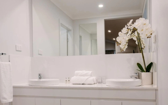 Leogate Estate Villas