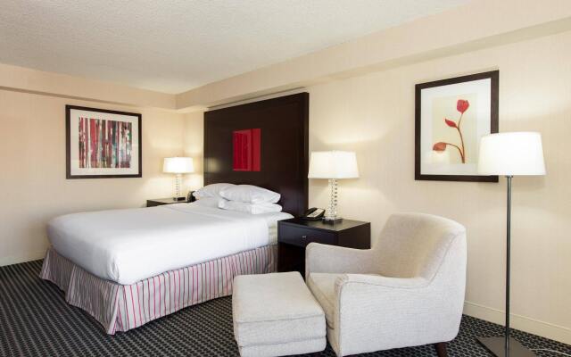 DoubleTree by Hilton Chicago - Magnificent Mile