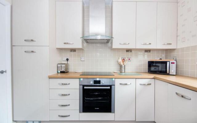 58 Moray Park