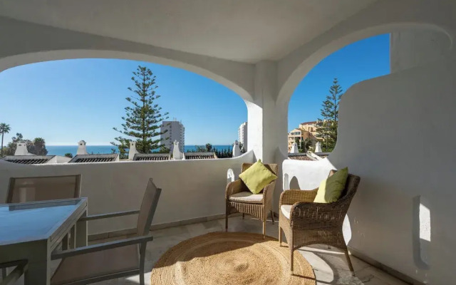 Charming Apartment With sea Views in Benalmadena