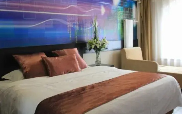 Super 8(Seven future science and Technology City stores in Beijing)