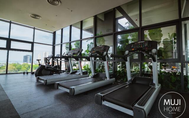 MUJI HOME 1 ★Sea+City View NEAR FoodHeaven Komtar★