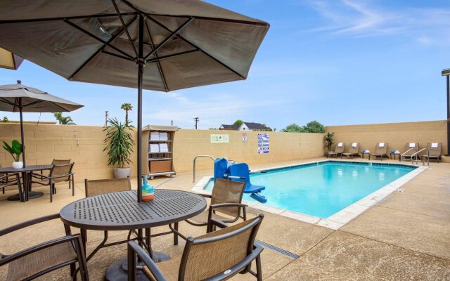 Hampton Inn by Hilton Costa Mesa Newport Beach