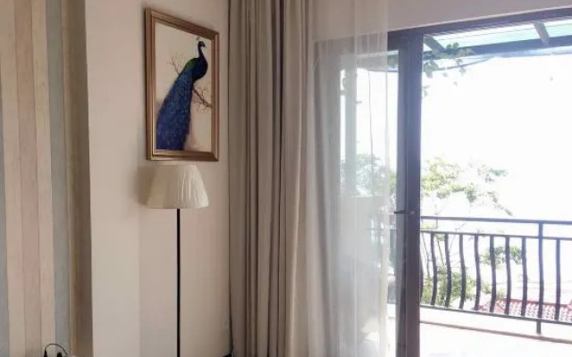 Fuxian Lake Yijing Homestay (Chengjiang Sunshan Town Square)