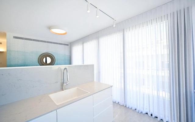 Good times by HolyGuest