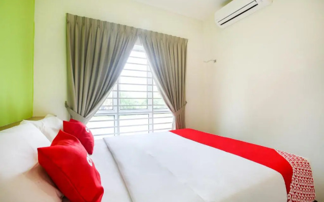 OYO 89677 Sunflower Hotel