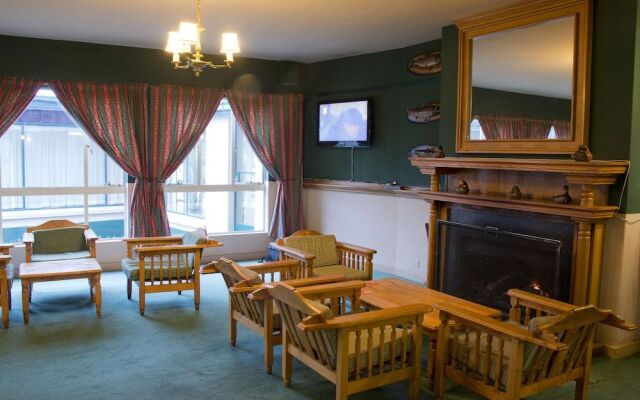 Montclair Hotel & Casino