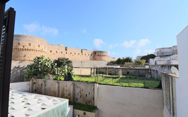 House Holidays Yasmine To Otranto 6 Places