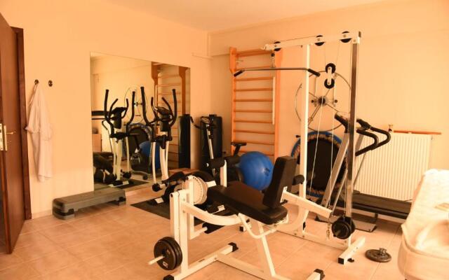 Antonis Studios & Apartments