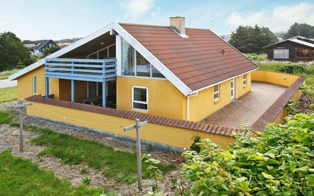 10 Person Holiday Home in Thisted