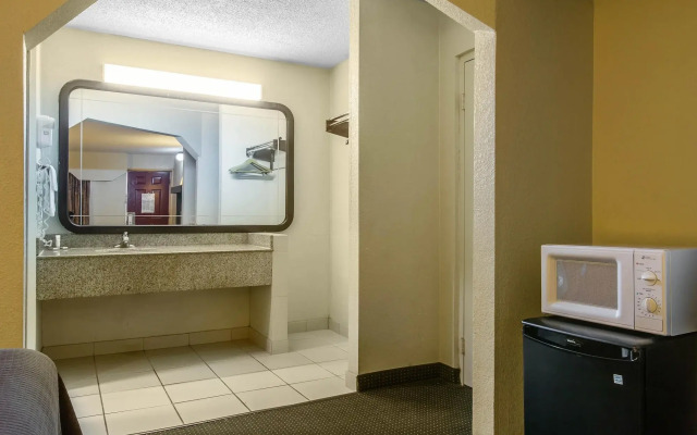 Howard Johnson Inn Marietta