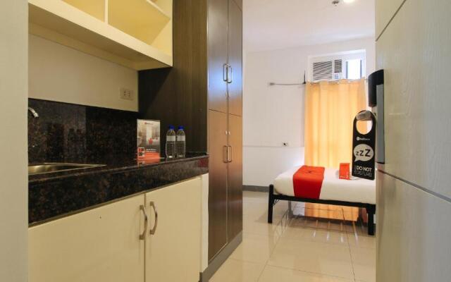 RedDoorz Plus @ Jardin Suites Guadalupe Nuevo