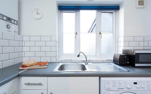 Lovely 2BR Flat in East London!