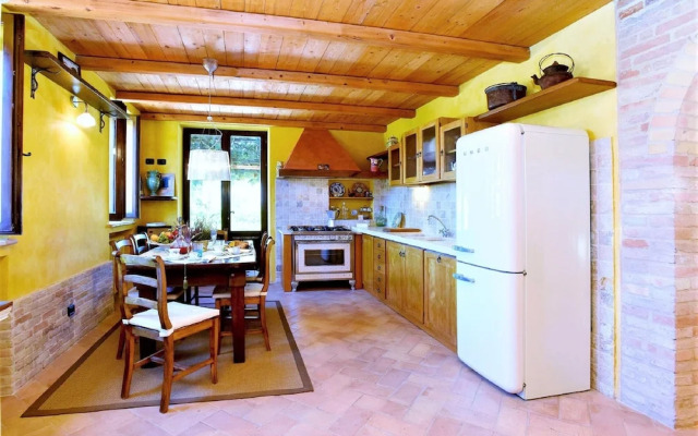 Elegant Villa in Montecosaro Italy with Hot Tub