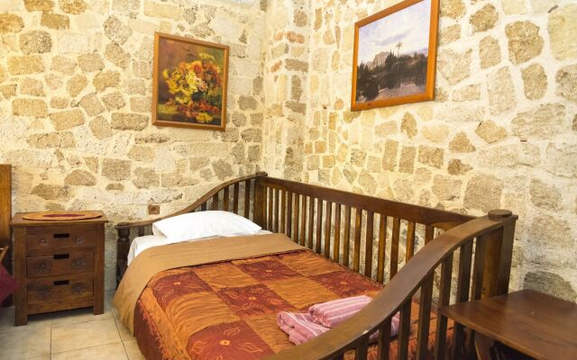 Spot Hotel