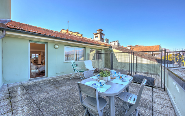 Rooftop On Stresa Lake View