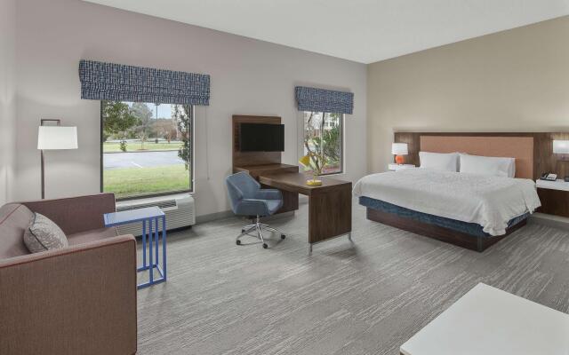 Hampton Inn & Suites Macon I-75 North