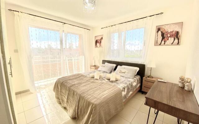 Nissi 3 View Holiday 2 Bedroom Apartment
