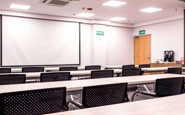 Comfort Inn Hermosillo Aeropuerto