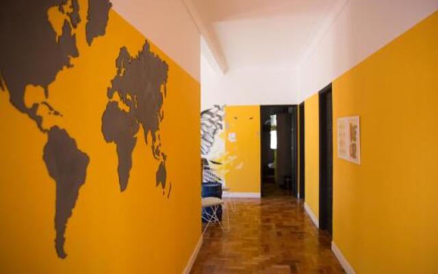 Um Hostel