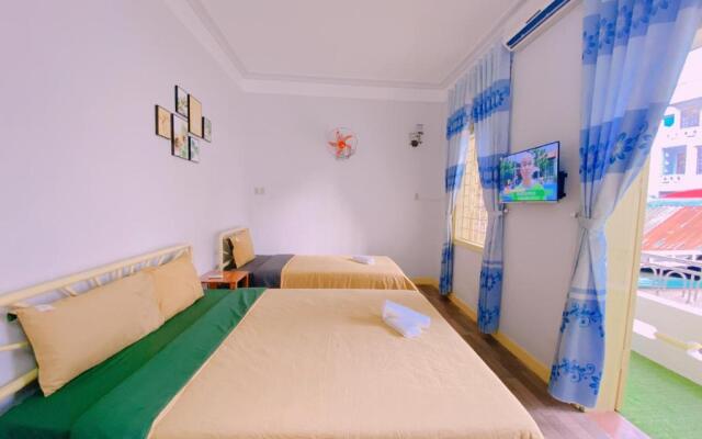 Happy House Homestay