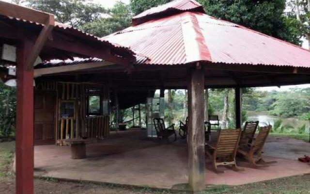 Montecristo River Lodge
