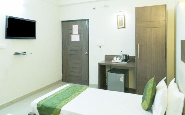 Treebo Maniram Palace