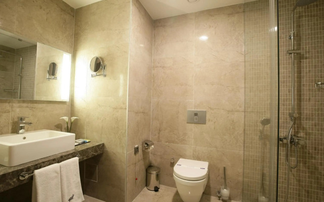 RYS Hotel & Restaurant