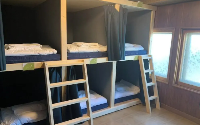 TRAVELRS INN minamioodori - Hostel