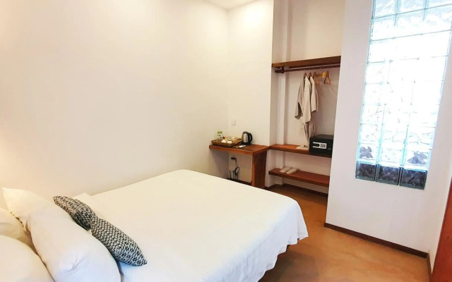 Sarina Hotel & Villa