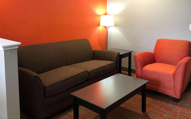 Quality Inn & Suites Fresno Northwest