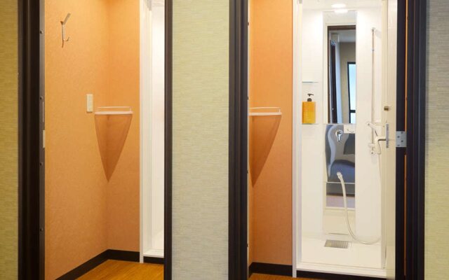Capsule Hotel B&S Eco-Cube Shinsaibashi