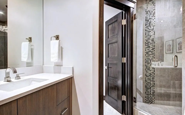 The Bogart House 5 Bedroom Home