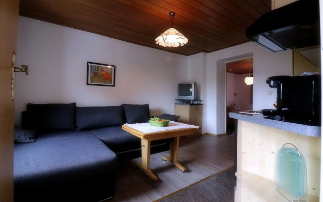 Cozy Apartment with Roof Terrace